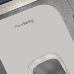 Detail der rutschfesten PawSwing® Katzenbox-Matte mit präzisem Zuschnitt und Logo